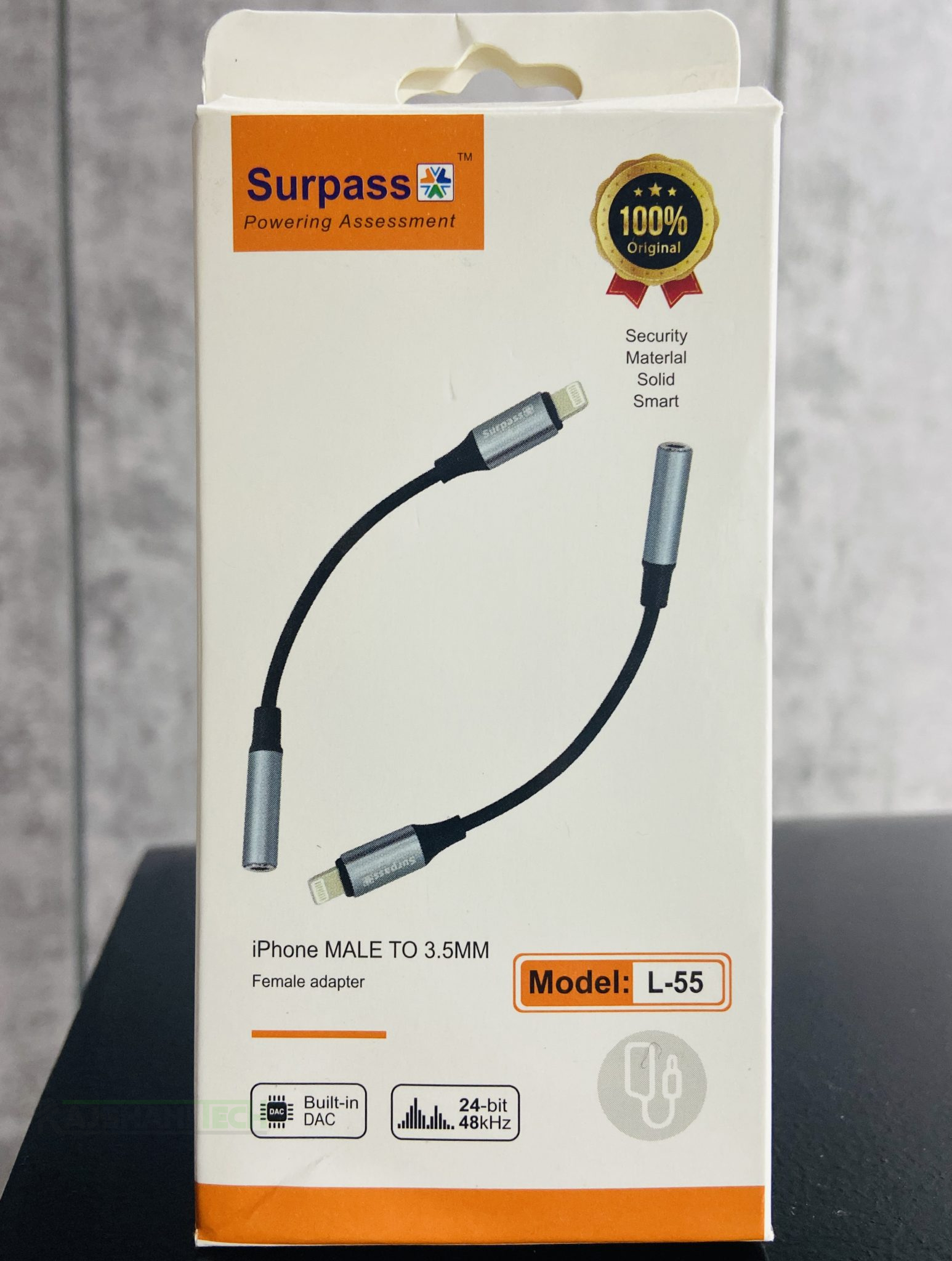 Surpass L-55 Lightning to 3.5mm Aux Adapter